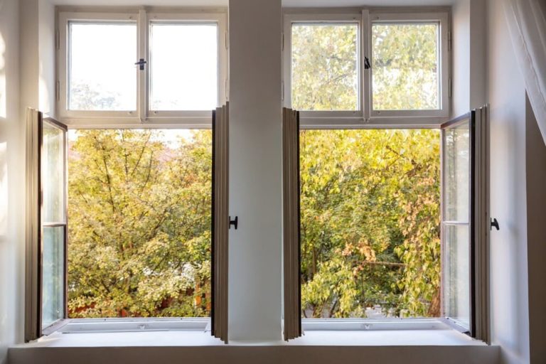 Feuchtigkeit am Fenster Groß Bausanierung